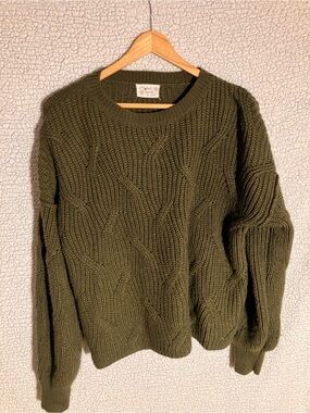 Men's Olive Green Cable Knit Sweater